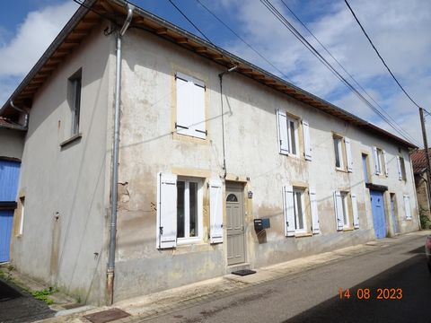 Near THIAUCOURT REGNEVILLE - JARNY - PAGNY-sur-MOSELLE. It's in the Val de Mad - Metz Sud-Ouest it's in VANDELAINVILLE: For lovers of the countryside and calm, here is a set of two old houses joined together in a single dwelling dating from around 18...