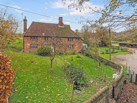 Nestled at the end of a serene country lane in the idyllic village of Twyford lies this enchanting 17th century Grade II Listed semi-detached farmhouse. Situated amidst approximately one acre of land, this historic gem beckons restoration enthusiasts...