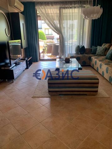 ID 31208684 We offer a large, bright apartment with two bedrooms and a practical kitchen combined with a sitting area in the living room. The apartment is located in the Oasis Spa Resort complex in Lozenets. Total area: 133.45 sq. m. Cost: 233,400 eu...