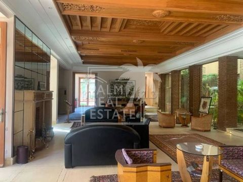 Magnificent villa for sale in a corner of Paradise!! This villa built on a plot of one hectare has a living area of approximately 1500m². On the ground floor, as soon as you enter you are in the presence of a magnificent living space, spacious, brigh...