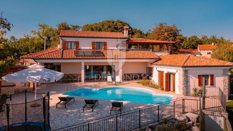 Location: Istarska županija, Žminj, Žminj. Luxury Detached House with Pool and Sauna - Ideal Oasis of Comfort This beautiful detached house represents the perfect combination of luxury, comfort and natural surroundings. It is spread over three levels...