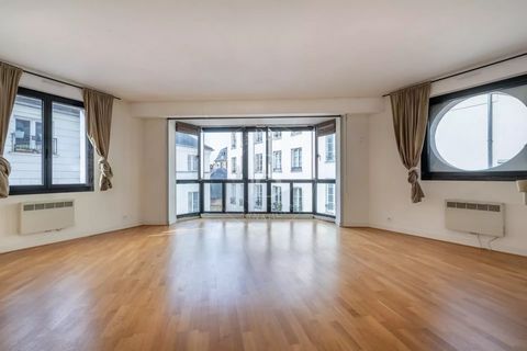 Barnes Le Marais is listing this apartment on the 3rd floor of a modern condominium with a lift, located on a very quiet street in the heart of the Marais. Offering a surface area of 79m² or 850 sq ft (Carrez Law), it comprises an entrance hall with ...