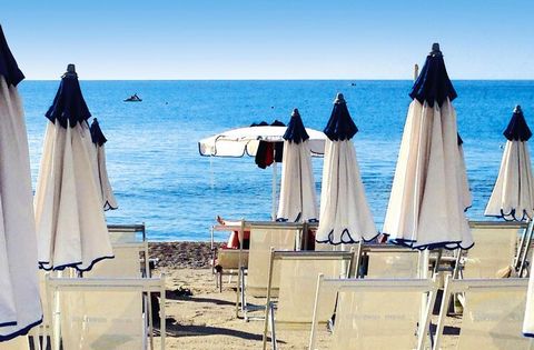 Residence a Pietra Ligure a soli 150 m dalla spiaggia in posizione tranquilla. La sera potrete passeggiare nel pittoresco centro storico sul lungomare tra le palme, che vale la pena vedere. Attività nelle vicinanze: Passeggia nel bellissimo centro st...