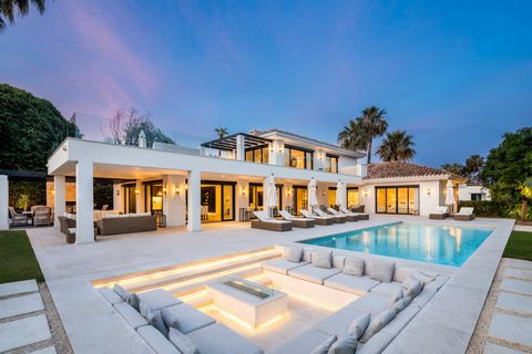 A luxury villa located in the exclusive area of Nueva Andalucía in Marbella this property stands out for its harmonious blend of classic style on the exterior and modern high quality interior designThis property stands out for its outdoor spaces desi...