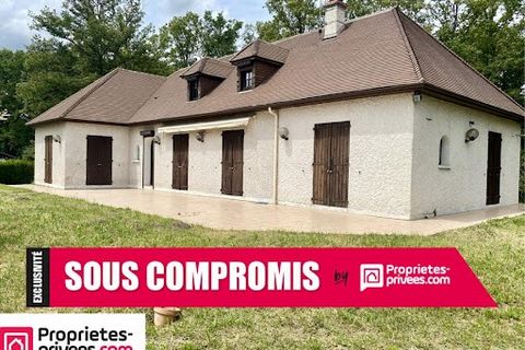 Noyers 45260- Quartier résidentiel La Borde - MAISON NOYERS 8 PIÈCES-5 CHAMBRES,TERRAIN DE 2500 m2 environ avec ACCÈS PRIVATIF SUR ÉTANG. A la recherche d'un havre de paix ? Stéphanie Perrissin-Fabert vous invite à découvrir cette spacieuse maison d'...