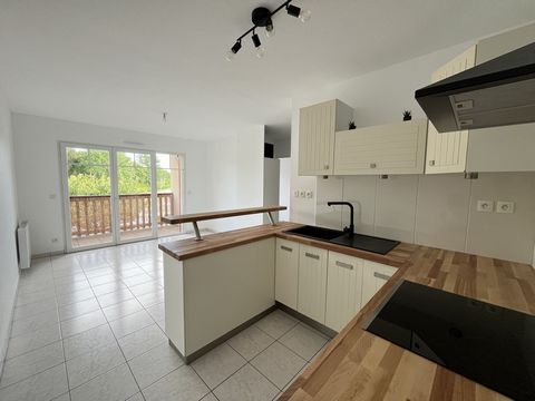 Découvrez cet appartement entierement rénové (COMME NEUF) très fonctionnel situé dans un quartier calme de Biganos, à proximité du lac. Ce bien lumineux offre une belle cuisine américaine bien équipée et une salle de bains moderne. Profitez d'un gran...