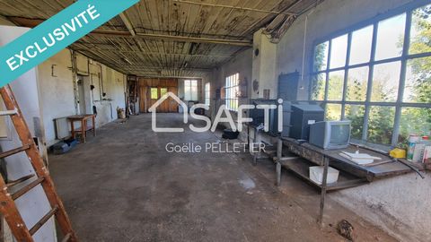 Située à Mamirolle, cette propriété bénéficie d'un emplacement proche des commerces, écoles et services essentiels, offrant ainsi un cadre de vie serein et pratique. Cette dépendance mitoyenne de 140 m² anciennement utilisée comme atelier offre la po...