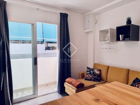 Descubre este piso recién reformado, situado en una zona privilegiada a pocos pasos de la playa de Altea. La propiedad combina diseño moderno, materiales de alta calidad y una distribución funcional, ideal tanto para uso propio como para inversión. A...