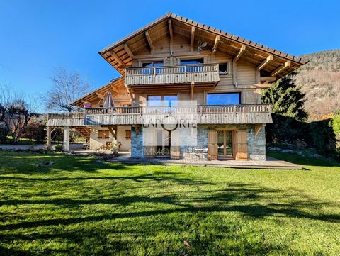 Prestigious Chalet in Saint-Jean-de-Sixt Discover this exceptional 9-room chalet of 257m2 in total (199m2 of living space), located facing the Aravis mountain range. Built on a wooded plot of 1050m2, this exceptional property offers a peaceful living...