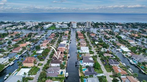 Spectacular Southern Exposure Waterfront Estate in the Heart of Delray Beach, Florida. Welcome to luxury waterfront living at its finest! Located in the prestigious Tropic Isle community, this meticulously crafted 7-bedroom, 7.2-bathroom estate spans...