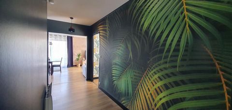 Quartier tranquille , vue dégagée sur la campagne , décoration soignée .