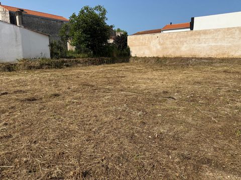 RARE BEAU TERRAIN VIABILISÉ de 463 m2