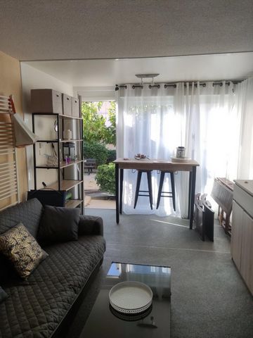 Beau T2 en rez de chaussée avec parking privé