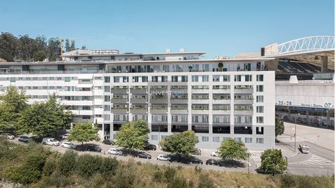 In Antas, next to the Dragon: living with centrality and tranquility In the heart of Antas, next to the Estádio do Dragão, there is a new development that combines a privileged location with a quiet and comfortable experience. Just a few steps from t...