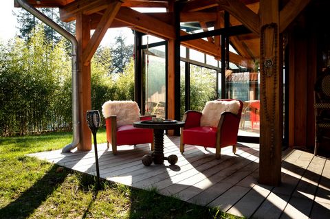 Chalet d’exception – 220 m² + dépendance – Piscine chauffée – 40 min de Lyon