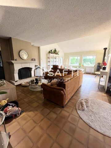 EXCEPTIONNELLE MAISON INDIVIDUELLE DE 200M2 AVEC UN MAGNIFIQUE PARC ARBORE DE 3300M2 5 CHAMBRES GARAGE