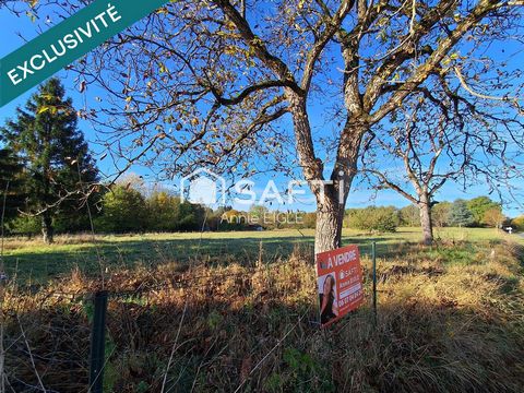 beaux terrains en sortie de village
