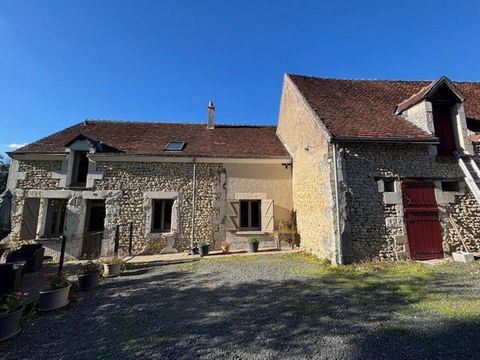 Cachet, pierres, poutres,vue sur la campagne !