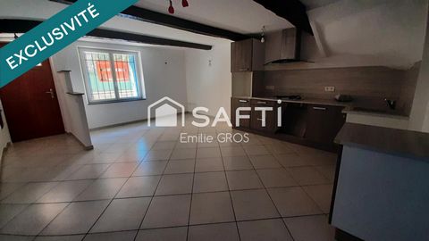 Rue piétonne, cour intérieure, cave