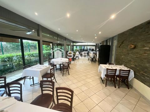 Restaurant avec maison d’habitation murs et fonds de commerce à vendre