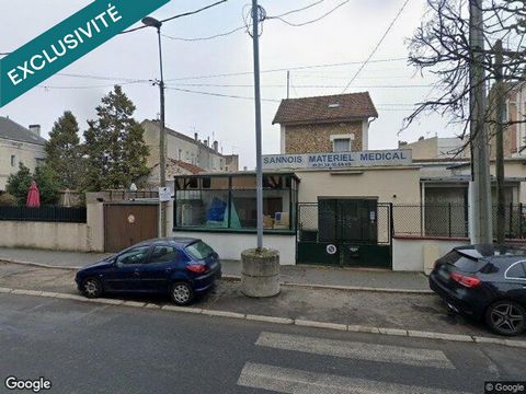 Ensemble immobilier avec maison de 140 m2 sur sous-sol et deux commerces loués