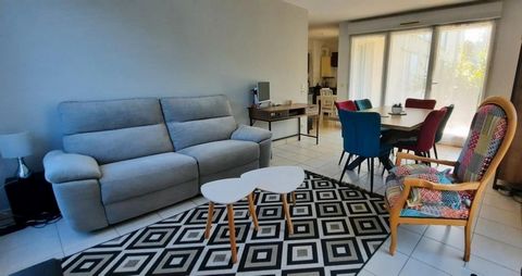 BEL APPARTEMENT LUMINEUX AVEC TERRASSE