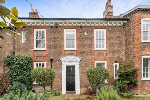 Welcome to Gort Lodge, a gorgeous Grade II listed residence situated on one of the most sought after roads in Petersham. This wonderful home offers a perfect blend of period features with contemporary enhancements throughout to create a truly special...