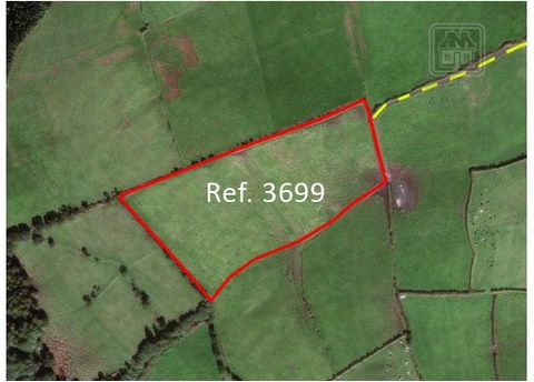 Rustic Land for sale in the parish of Sao Miguel, in Vila Franca do Campo, Sao Miguel Island, Azores, Portugal. Large piece of land with 22.080 m2 of registered area, located in a rural area, north of Vila Franca do Campo, currently intended for past...