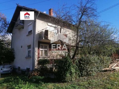 EXCLUSIVE! ERA Gold sells a floor of a house in the village of Bersin, Kyustendil region. It consists of a spacious entrance hall, a living room, a separate kitchen, a bedroom, a bathroom with a toilet and a terrace. Area: 65 sq.m m. Floor: 1/2 The a...