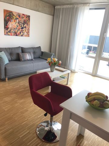 Fully furnished - move in with your suitcase and feel at home! Rental period max. 2 months, with option of extension after consultation with landlord Bright 2-room apartment new construction (orientation southwest) high quality furnished with parquet...