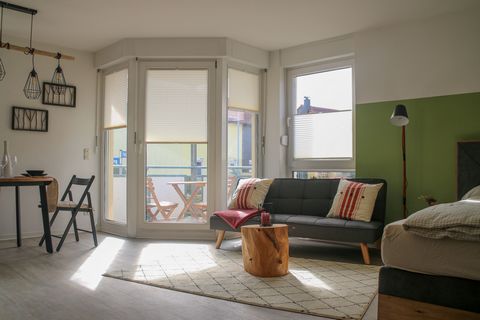 This apartment offers everything you need. On 44sqm is a newly fitted kitchen and a lovingly redesigned bathroom with bathtub and washing machine available. Real relaxation can be found in the evening on the couch or in the 180x200cm box spring bed d...