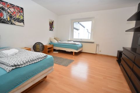 The simply furnished fitter's apartment III is on the 1st floor of the 