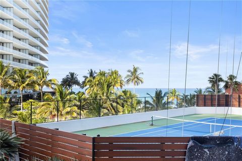 Spacious waterfront flow-through 3/3 with Ocean and Intracoastal views in the heart of Sunny Isles. Private Elevator Entrance. Formal Dining Room Plus an Eat-in Kitchen. His & Her Master Bath & Closets, Separate Laundry room. Unit has two large balco...