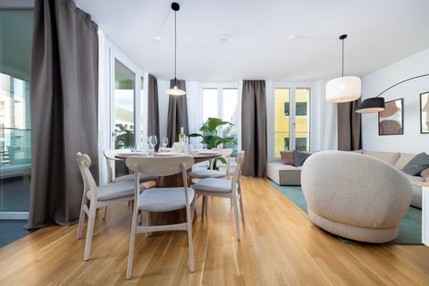 Our high-quality vacation apartment, accommodating up to 6 people, welcomes you with modern interior design and top-notch amenities. Start your day with a delicious NESPRESSO coffee and enjoy all the comforts of this apartment, as well as everything ...