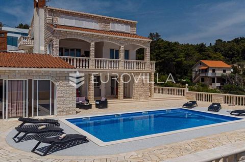 Korčula, a beautiful house located first row to the sea on the south side of the island. It extends over several floors, connected by an internal staircase. Total area 450 m2, on a plot of 1230 m2. In total, it consists of 8 bedrooms, 8 bathrooms, a ...