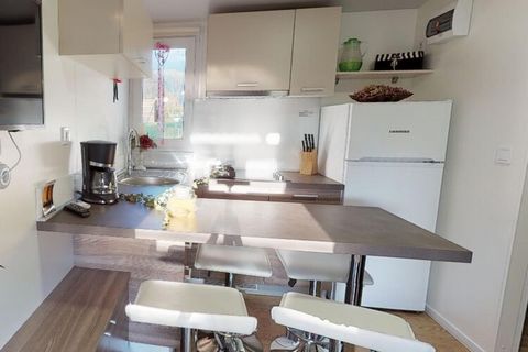 This mobile home is in a perfect location between mountains and almost directly on the lake in Bodensdorf am Ossiacher See. Here friends and families can relax, enjoy the lake and take advantage of the wide range of leisure activities in the region. ...