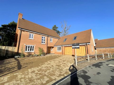 We are delighted to announce the next release of three brand new exclusive homes at The Warren in Badgers Walk. This prestigious development already has a distinctive street scene. in this premier location. Badgers Walk is located just off Wimborne R...