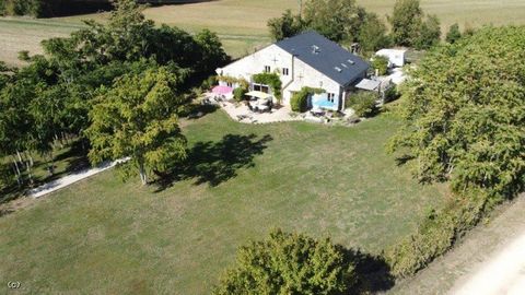 Away from ay close neighbours, yet within 4-minute drive to the stunning medieval village of Verteuil-Sur-Charente, we are delighted to present a rare and wonderful property to you. The main 3-bedroom home is flanked by 2 independent gîtes offering a...