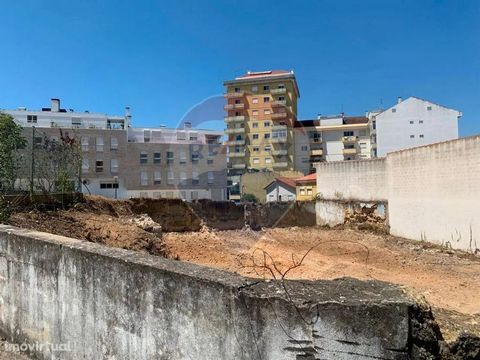 Terreno com viabilidade para construção de prédio em Rio Maior Viabilidade de construção: - Densidade Habitacional 65 Fogos/Ha - Índice de construção 0,78 - Número máximo de pisos 3 Contacte-me marque visita!