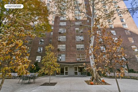 Welcome to Morningside Gardens ... The Morningside Heights Housing Corporation is comprised of residential cooperative apartment complexes with nine hundred and eighty apartment units. The name, Morningside Gardens, reflects the Morningside Heights a...