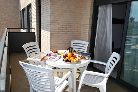 Your residence Pierre & Vacances Torredembarra Pierre & Vacances Residence Torredembarra located at 350 meters from the beach, is composed of 36 apartments with 3 and 4 rooms, terrace and a little garden for those located on the ground floor. The res...