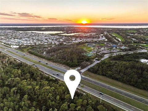Discover a golden opportunity on this expansive 0.9-acre commercial parcel at 3526 El Jobean Road, Port Charlotte, Florida. Zoned for commercial use, this sizable property not only guarantees prime exposure but also provides ample space for your busi...