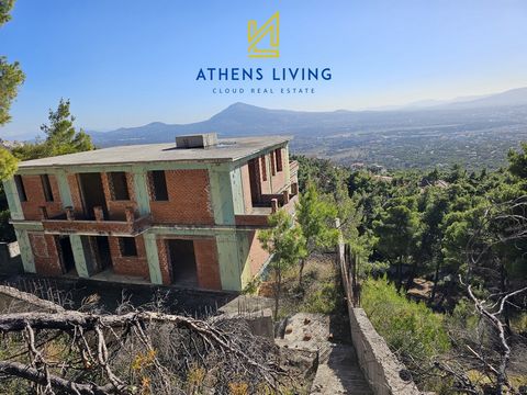 We present for sale an exceptional unfinished maisonette located in one of the most impressive, high, and panoramic points of Thrakomakedones. The property spans 750 sqm and is situated on a sloping plot of 1,400 sqm. The house extends over 4 levels ...