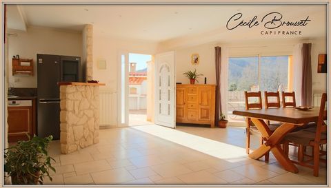 Dpt Pyrénées Orientales (66), à vendre SAINT LAURENT DE CERDANS maison P5 de 141 m² - Terrain de 344,00 m²