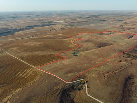 Property Location: Located in Lincoln County along East Milo Drive, just a 1 mile north of Highway 18 and 3 miles east of Lucas, KS. Legal Description: +/- 224 Acres located in S32, T11, R10, TBD by Legal SurveyThis property spans approximately +/-22...