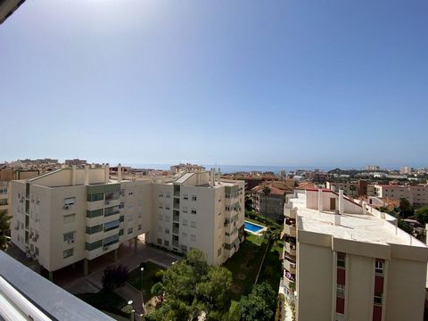 Odnowiony apartament z 2 sypialniami na sprzedaż w Arroyo de la Miel, Benalmadena, Costa del Sol   Ten wspaniały apartament w Benalmadenie , położony w samym sercu Arroyo de la Miel , to wyjątkowa okazja zarówno dla tych, którzy szukają opłacalnej in...