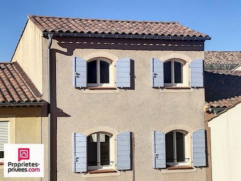 RIANS à 15 mn de Cadarache, 22 mn de St Maximin, 30 mn de Manosque, 35 mn d'Aix en Provence et 60 mn de Marseille. A pied des écoles, des commerces et des commodités. Appartement T4 duplex 99 M² se compose d'une entrée avec grand placard, une cuisine...