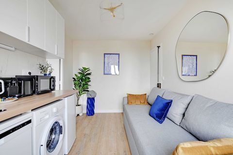 Checkmyguest bietet Ihnen dieses charmante, helle und komfortable Apartment mit 25 m²! Genießen Sie die Ruhe von Ivry-sur-Seine und die Nähe zum Zentrum von Paris! Die Lage ermöglicht es Ihnen, sich dank zahlreicher öffentlicher Verkehrsmittel schnel...