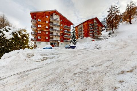 Stay in this charming 3-star retreat apartment situated in the heart of Nendaz, Switzerland, just moments from the village center and cable cars. This spacious 57 m² flat comfortably accommodates up to 6 guests, making it an ideal choice for families...