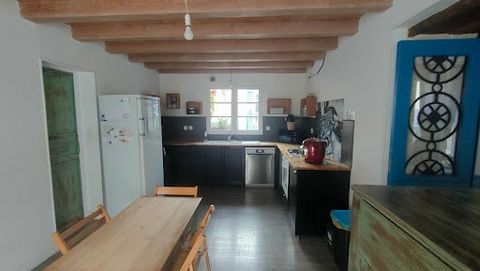 Damvix 85420. Just to put your suitcases down in this pretty renovated and bright stone house is offered at the price of 222500 euros HAI, or 3.50 % at the expense of the buyer. This house with a warm and cocooning look is composed of a fitted and eq...